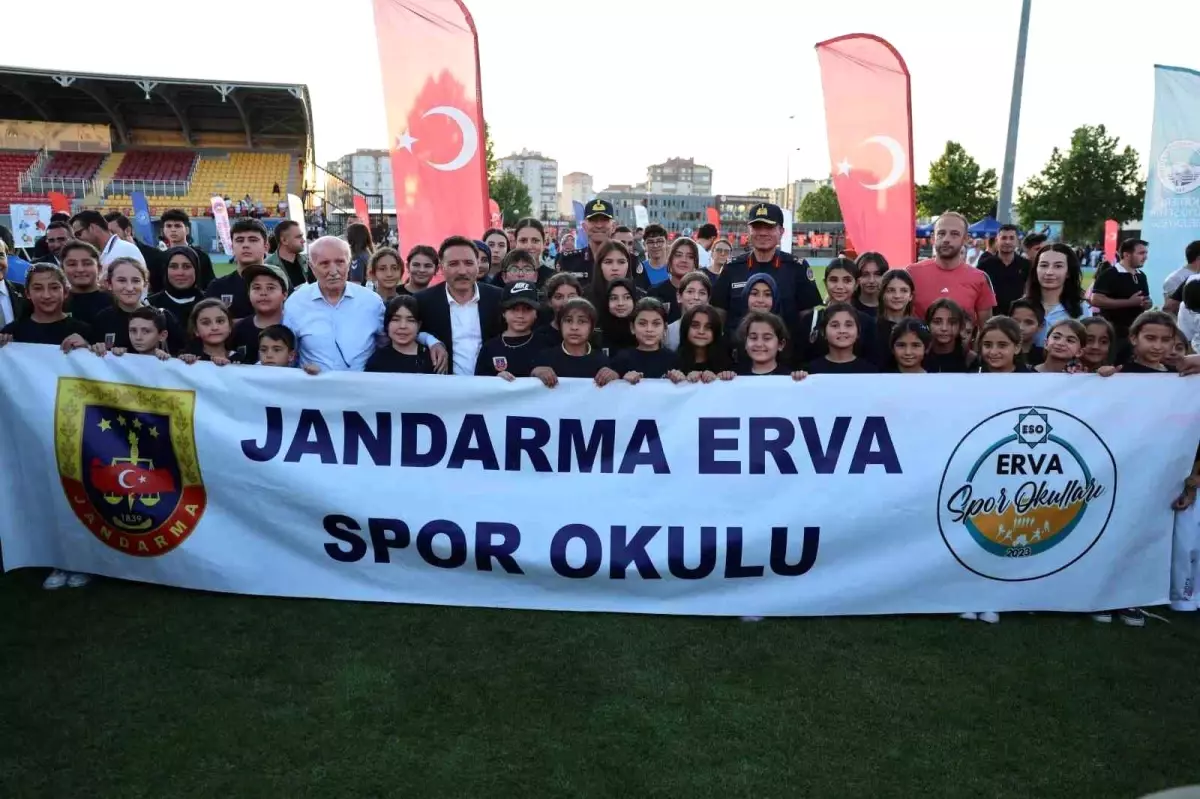 Kayseri'de ERVA Spor Okulları Düzenlenen Törenle Açıldı