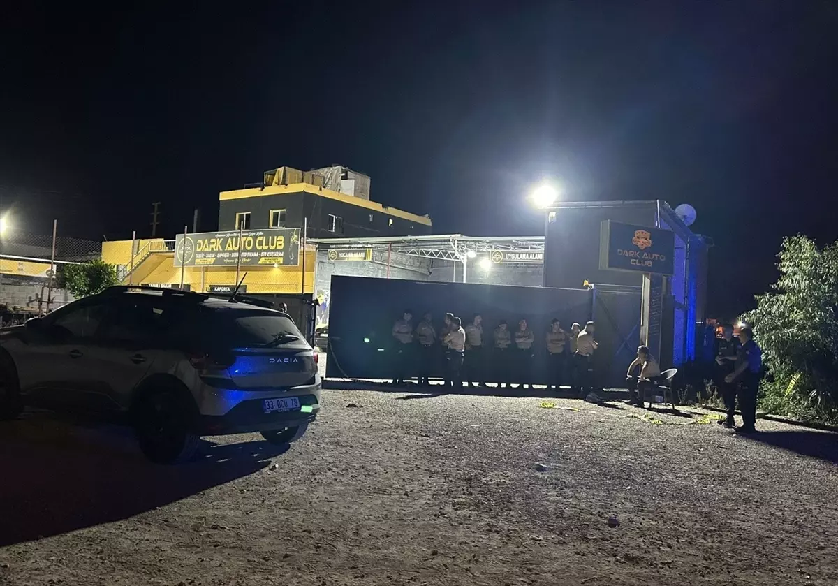 Tarsus'ta Oto Yıkamacıya Silahlı Saldırı