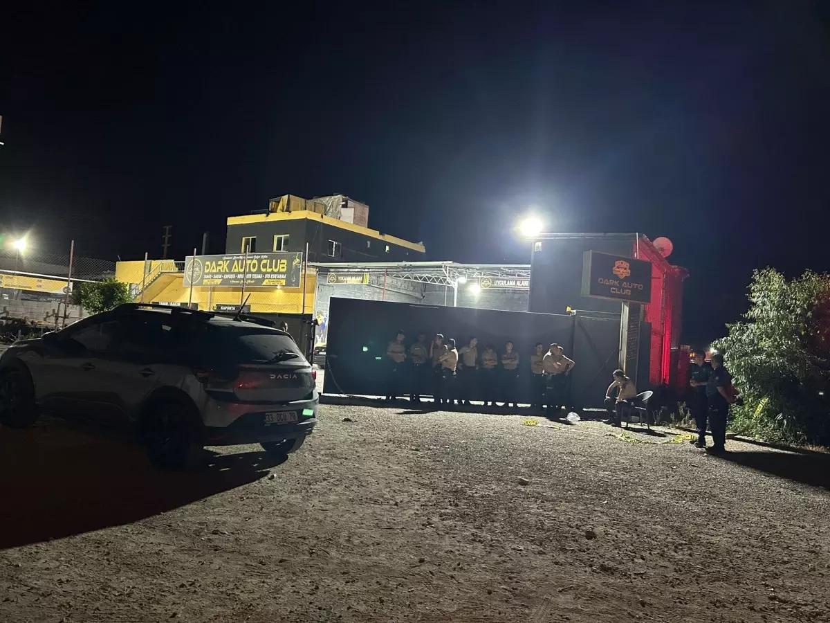 Tarsus'ta Oto Yıkamaya Silahlı Saldırı