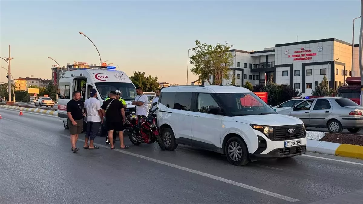 Edirne'de Motosiklet Kazası: Bir Yaralı