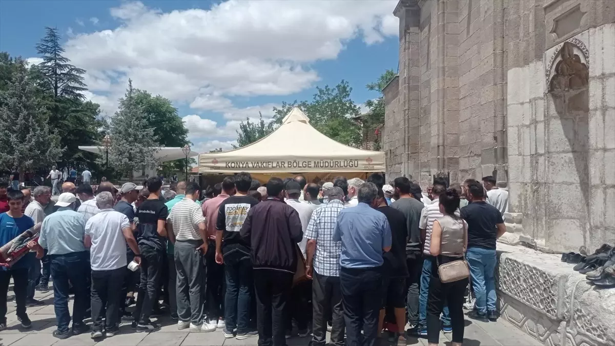 Konya, Aksaray ve Karaman'da Aşure İkramı