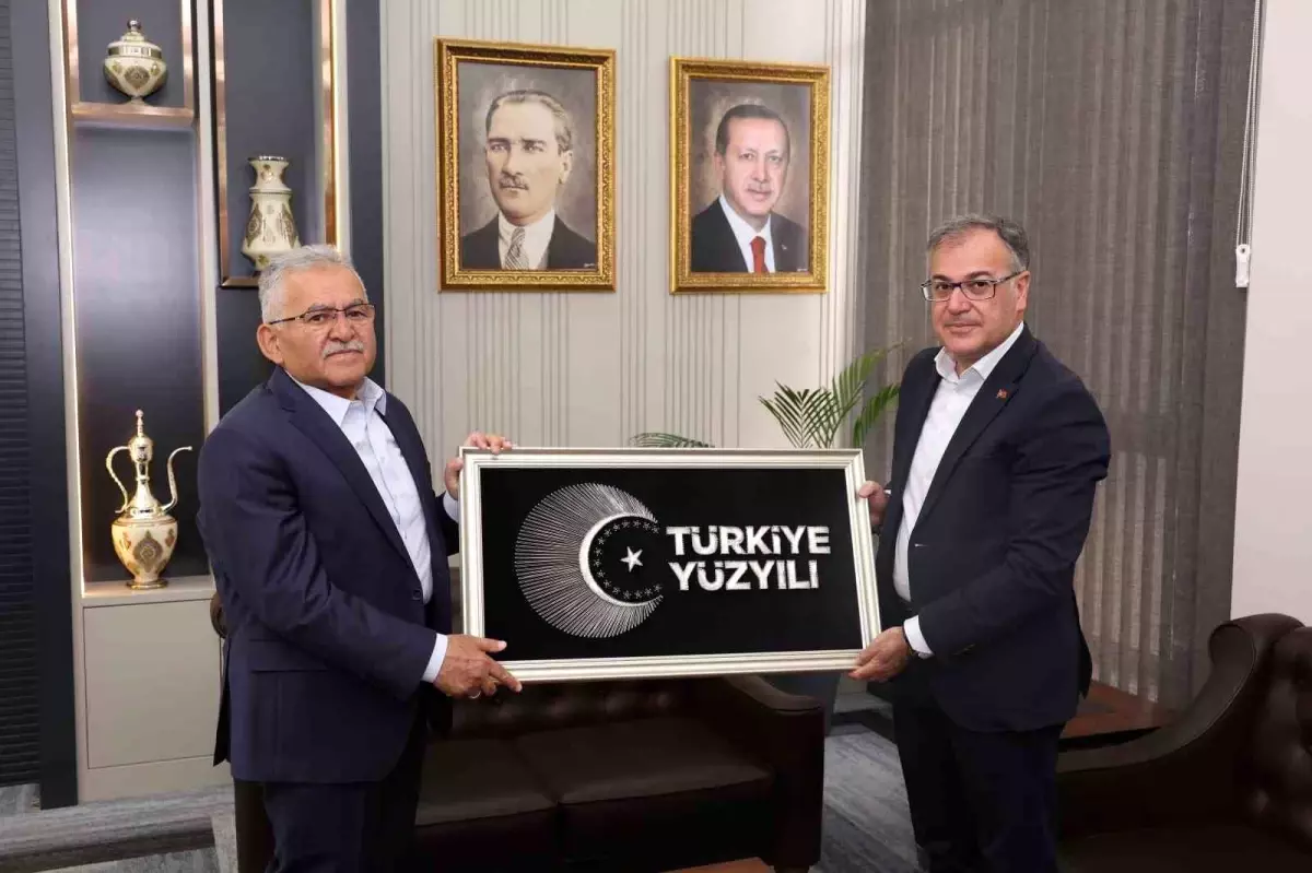Hacılar Belediyesi'nde Kapsamlı Proje Değerlendirme Toplantısı