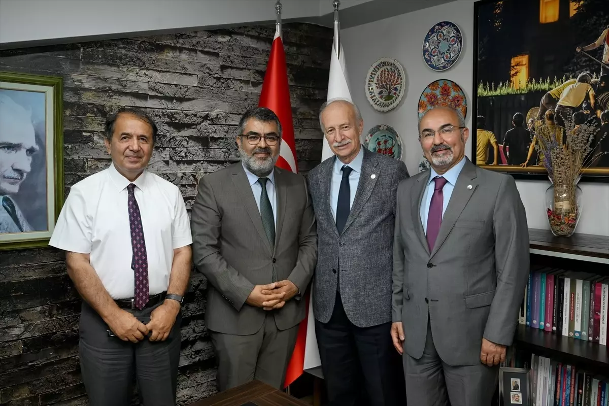 Hatipler'den AA'ya Ziyaret