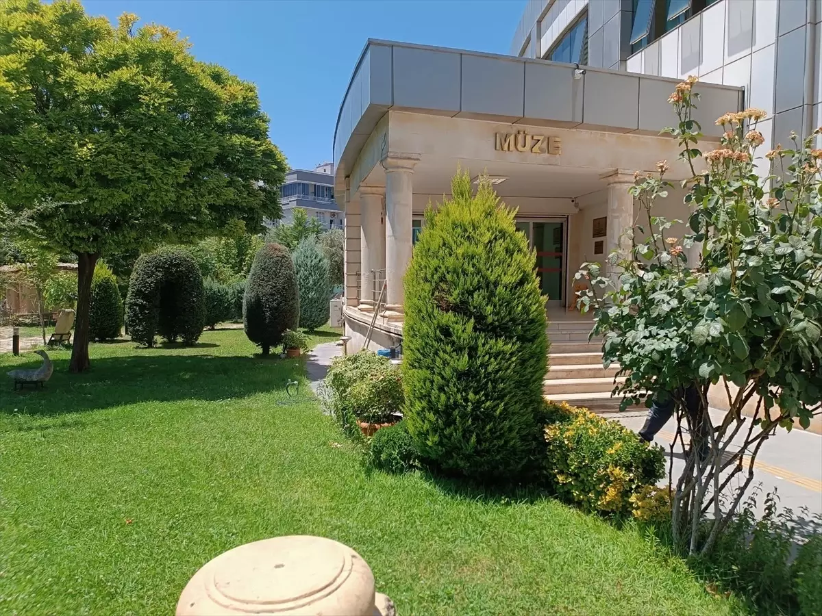 Batman Müzesi'ne Alper'in İsmi Verildi