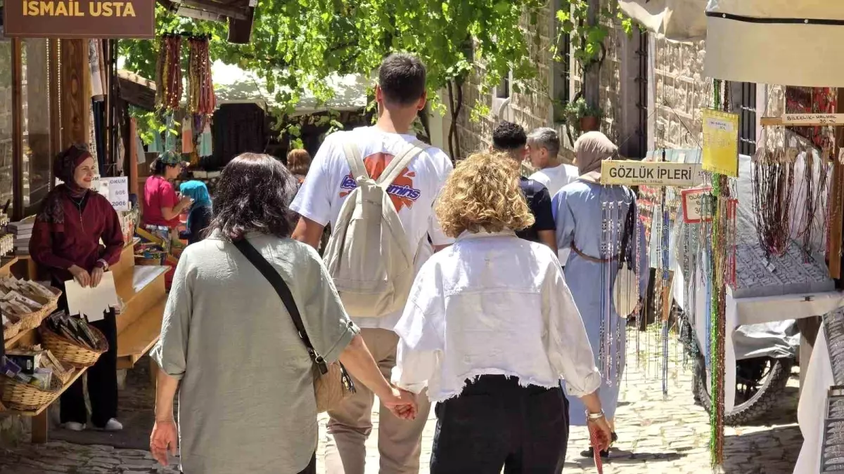 Safranbolu'da Hafta Sonu Ziyaretçi Yoğunluğu