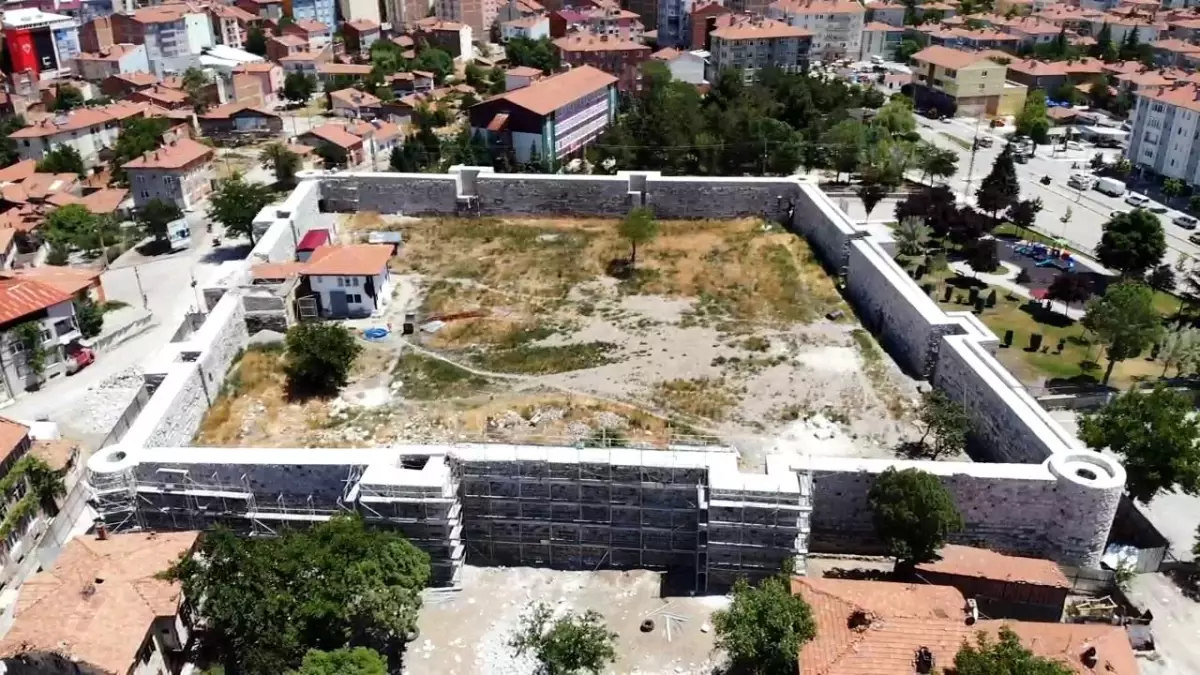 Çorum Kalesi'nde 1100 Yıllık Tarihi Restorasyon Çalışmaları Devam Ediyor