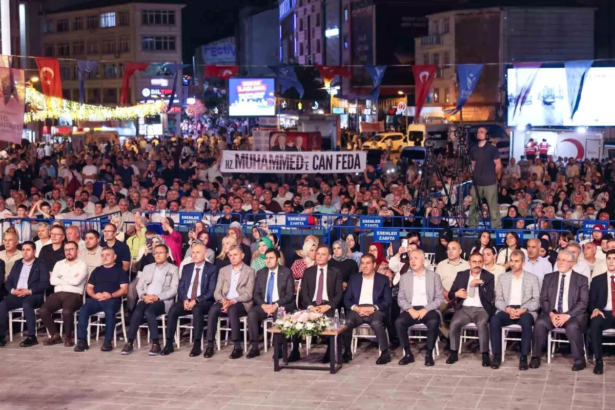 Esenler'de Peygamberi Anma Programı: Naat Gecesi