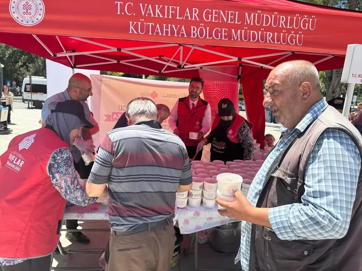 Afyonkarahisar'da Aşure İkramı