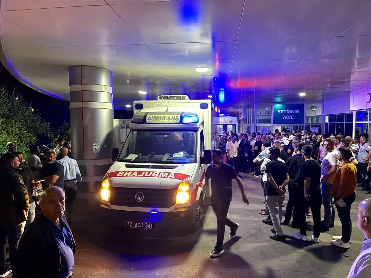 Bingöl'de Ekmeği Patlayan Benzin Bidonu Yaktı