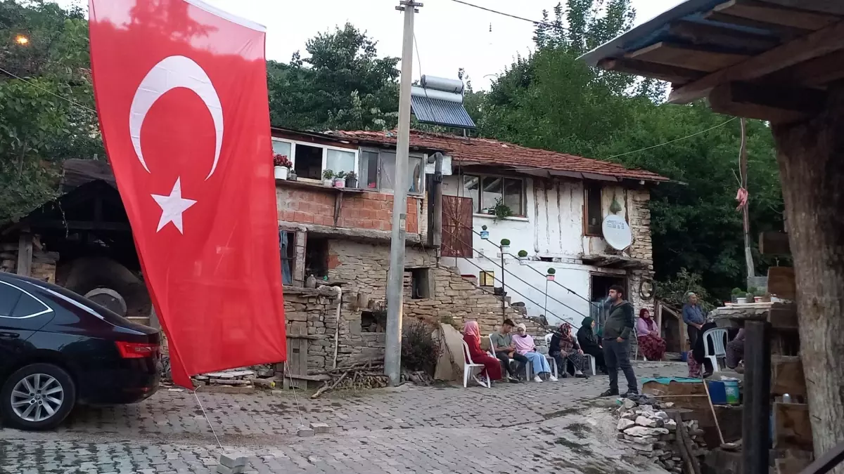 Pençe-Kilit Operasyon Bölgesinde Metan Gazından Şehit Olan Askerin Acı Haberi