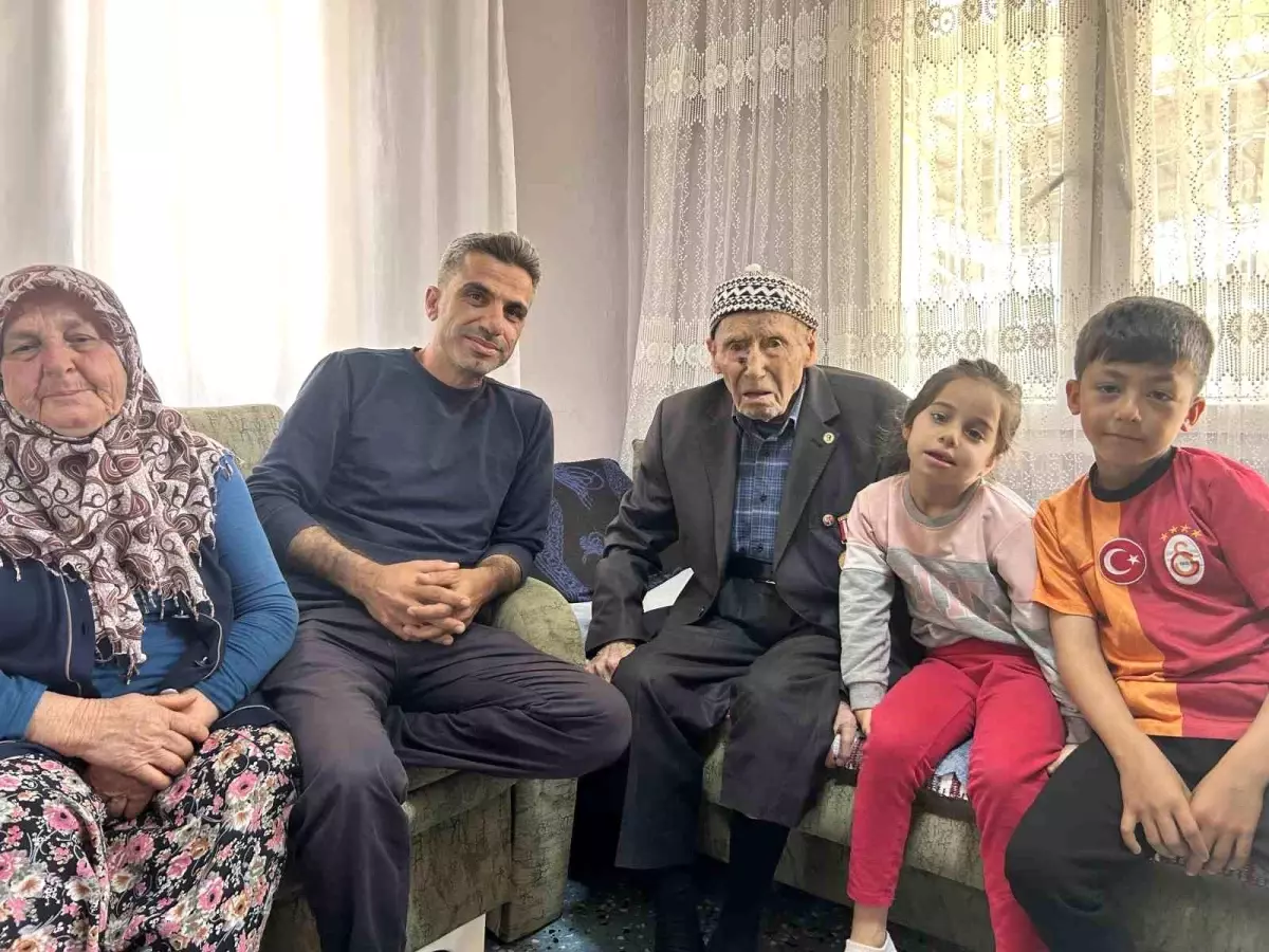 103 Yaşındaki Kore Gazisinden Duygulandıran Aşk Hikayesi