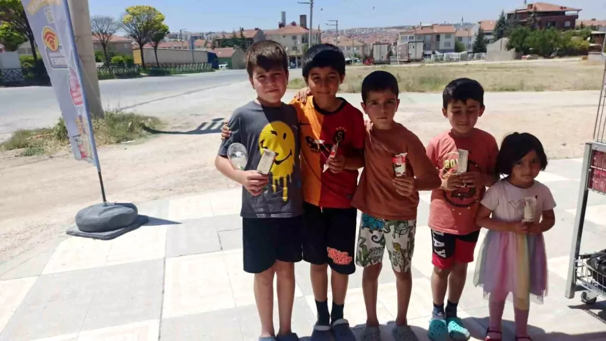 Çocuklardan Örnek Davranış