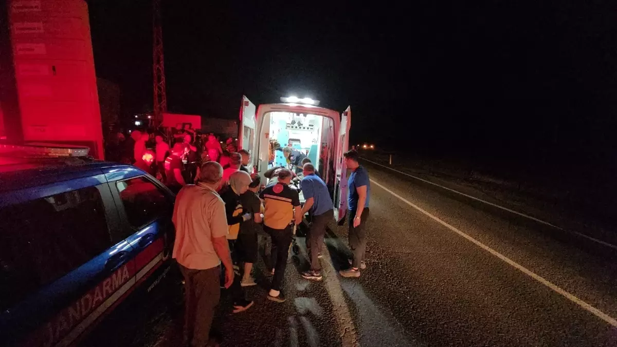 Adana'da Kaza: 4 Yaralı