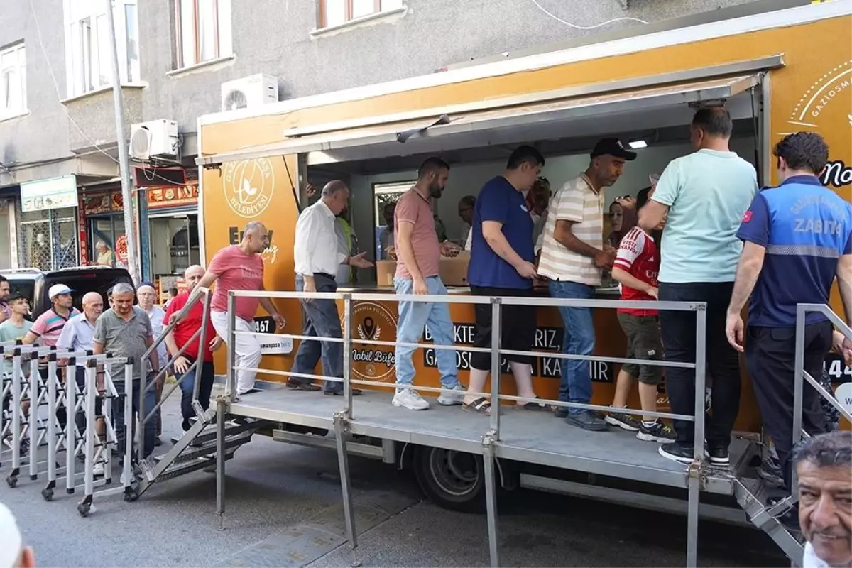 Gaziosmanpaşa Belediyesi'nden Aşure İkramı
