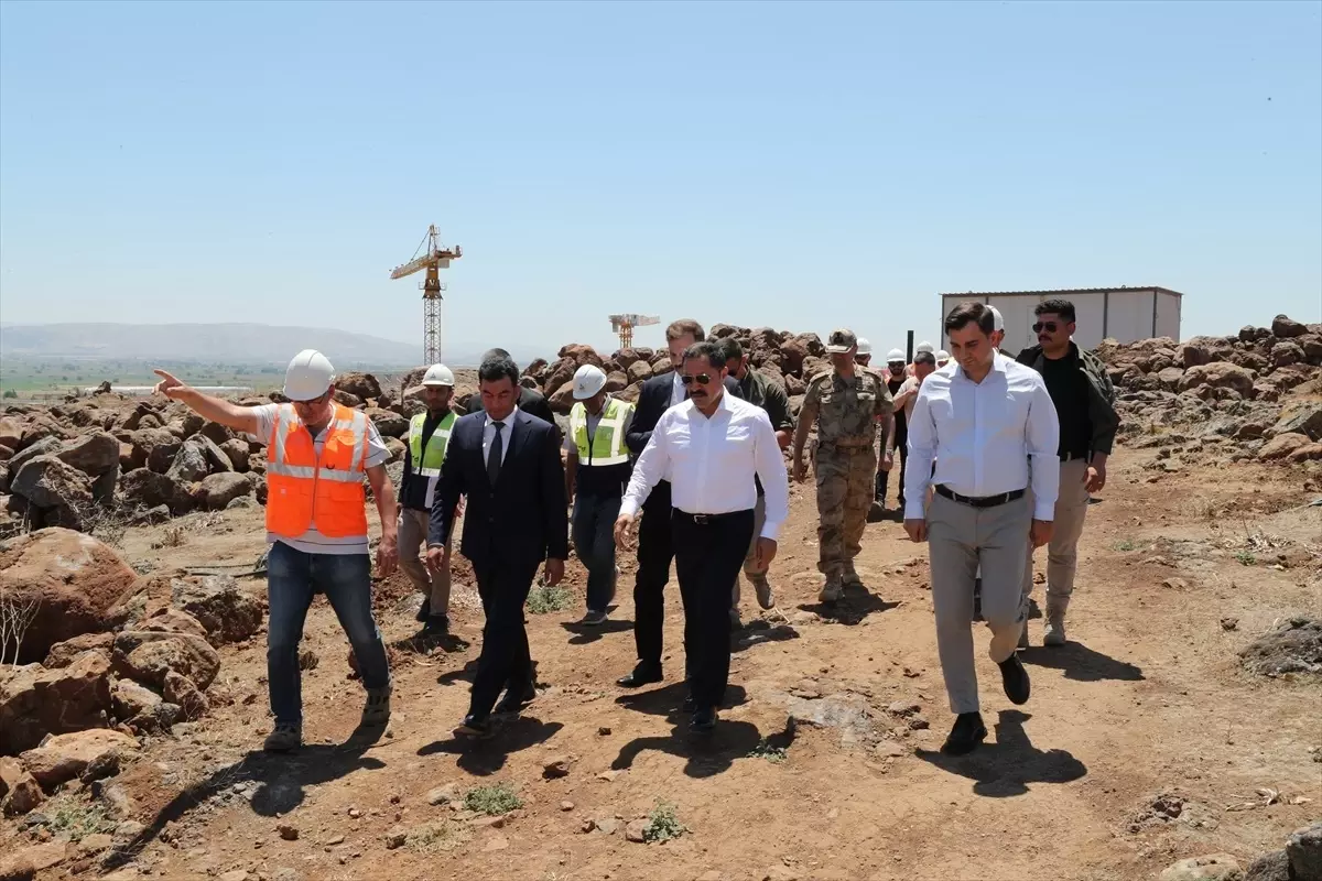 Kırıkhan'da Roketsan Endüstri Bölgesi İnşaatı Devam Ediyor