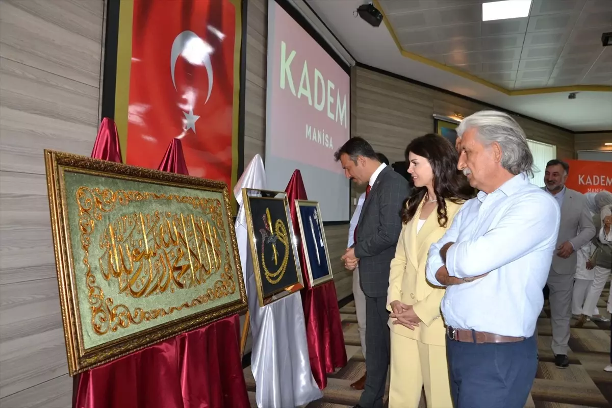 KADEM'den El Emeği Sergisi