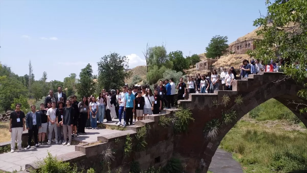 Antalya'dan Ahlat'a Tarihsel Gezi