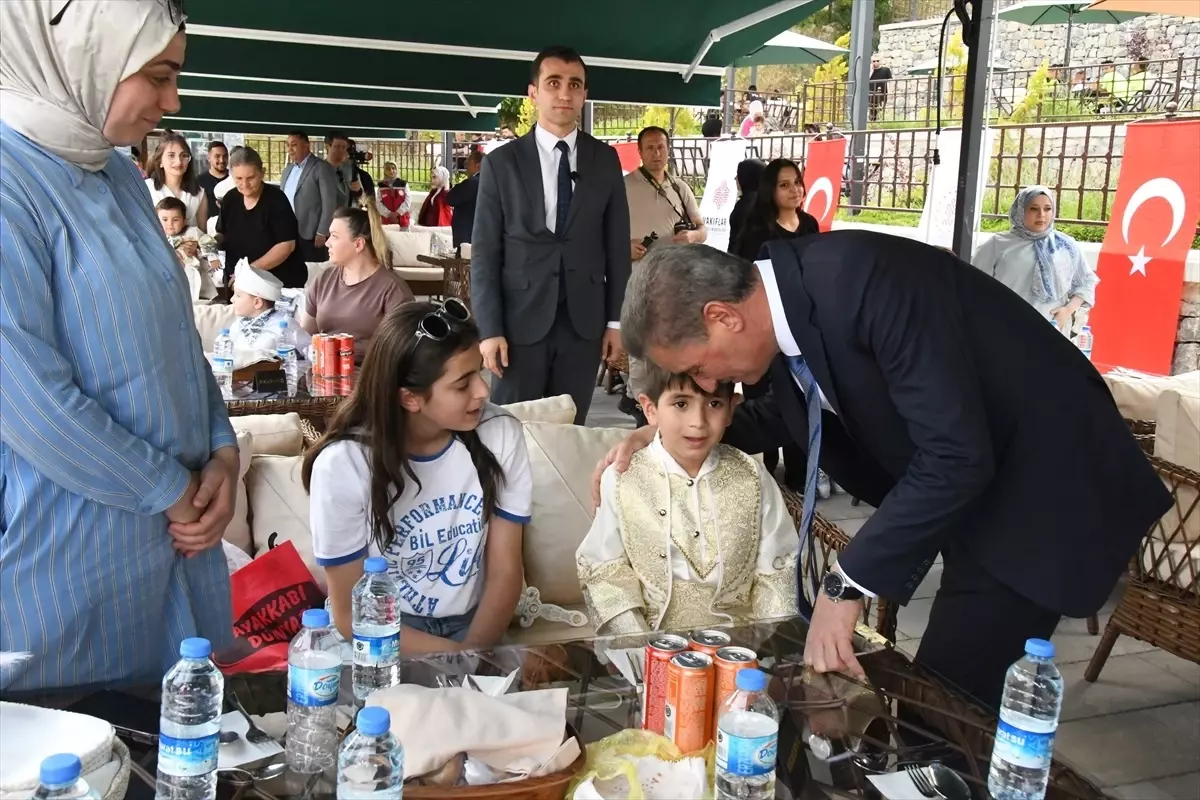 Gümüşhane'de 22 Çocuk Sünnet Edildi
