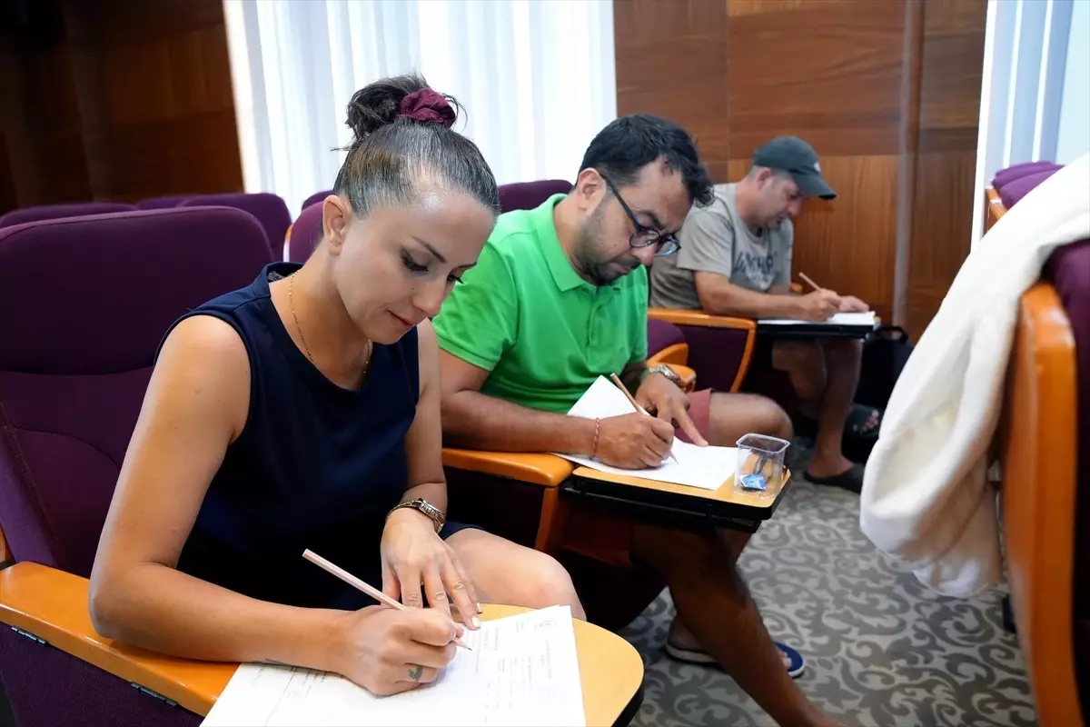 Fethiye'de Cankurtaran Eğitimi Düzenlendi