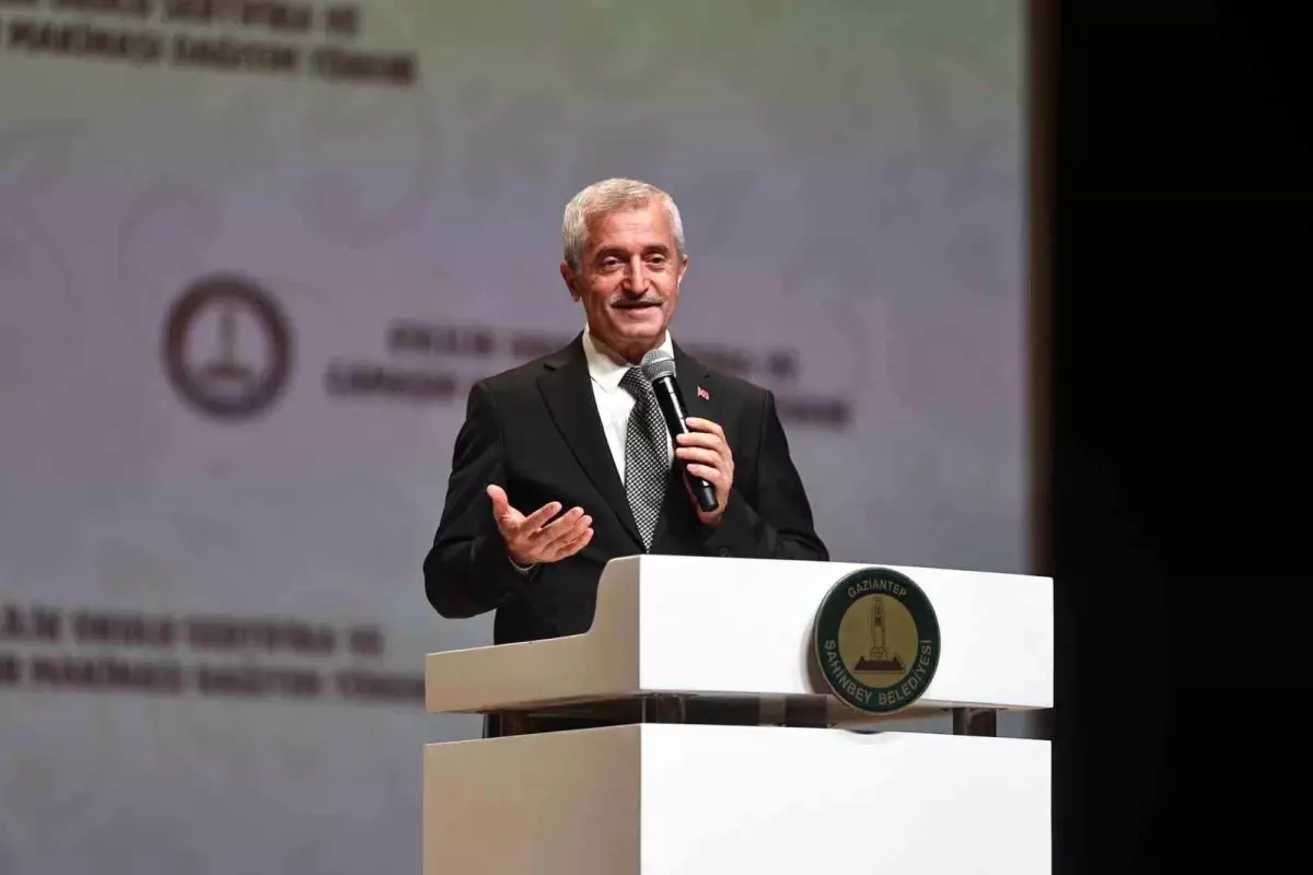 Şahinbey Belediyesi Evlilik Okulu Projesi'nden 552 Çift Mezun oldu