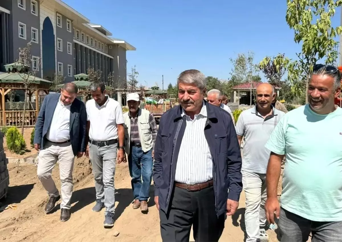 Patnos Belediyesi Yeni Mahalle'de Yeşil Alan Projelerini Denetledi