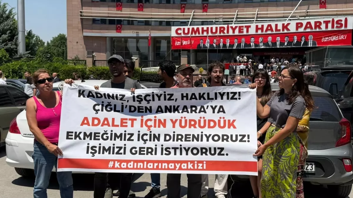 Özgür Özel, CHP'li Başkanlarla Toplantı Yaptı