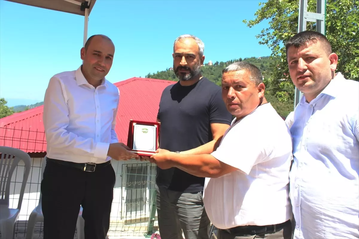 Eynesil'de Hayırsever Cami İbadete Açıldı
