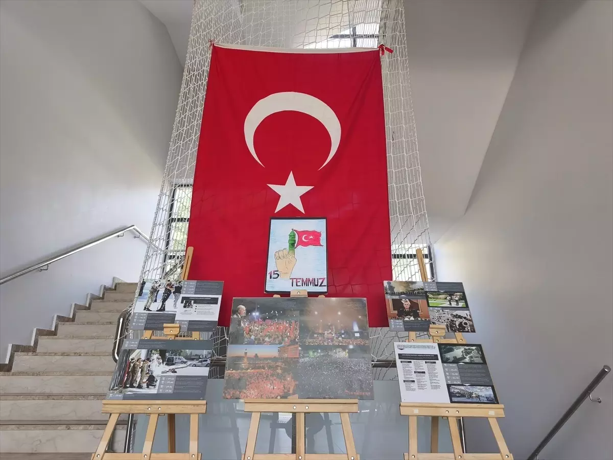 Solhan'da 15 Temmuz Fotoğraf Sergisi Açıldı