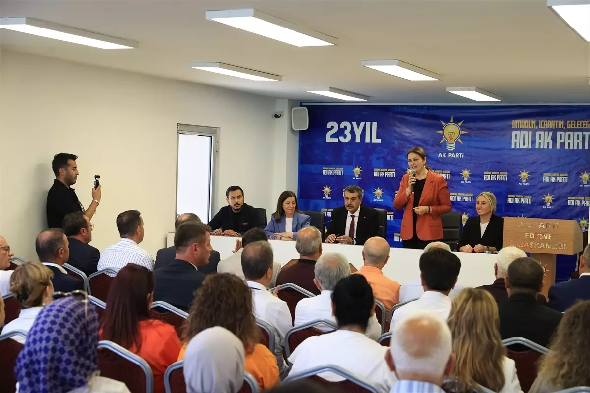 Bakan Tekin Edirne'de Ziyaretlerde Bulundu