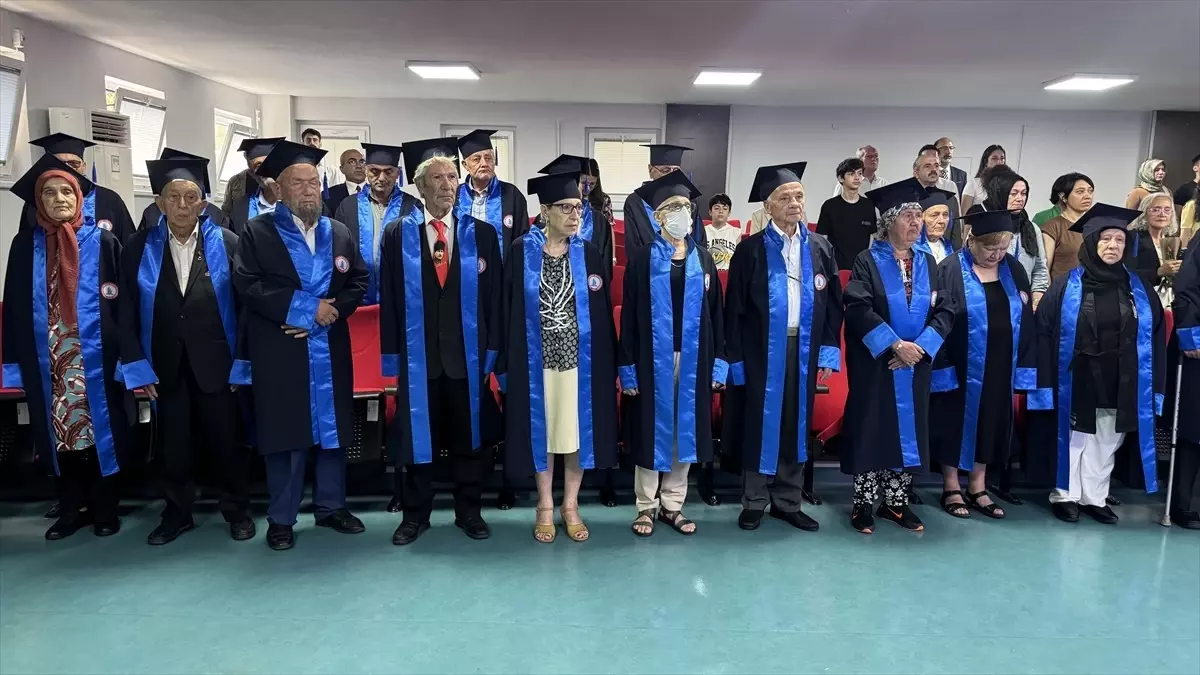 Tazelenme Üniversitesi Mezuniyet Töreni