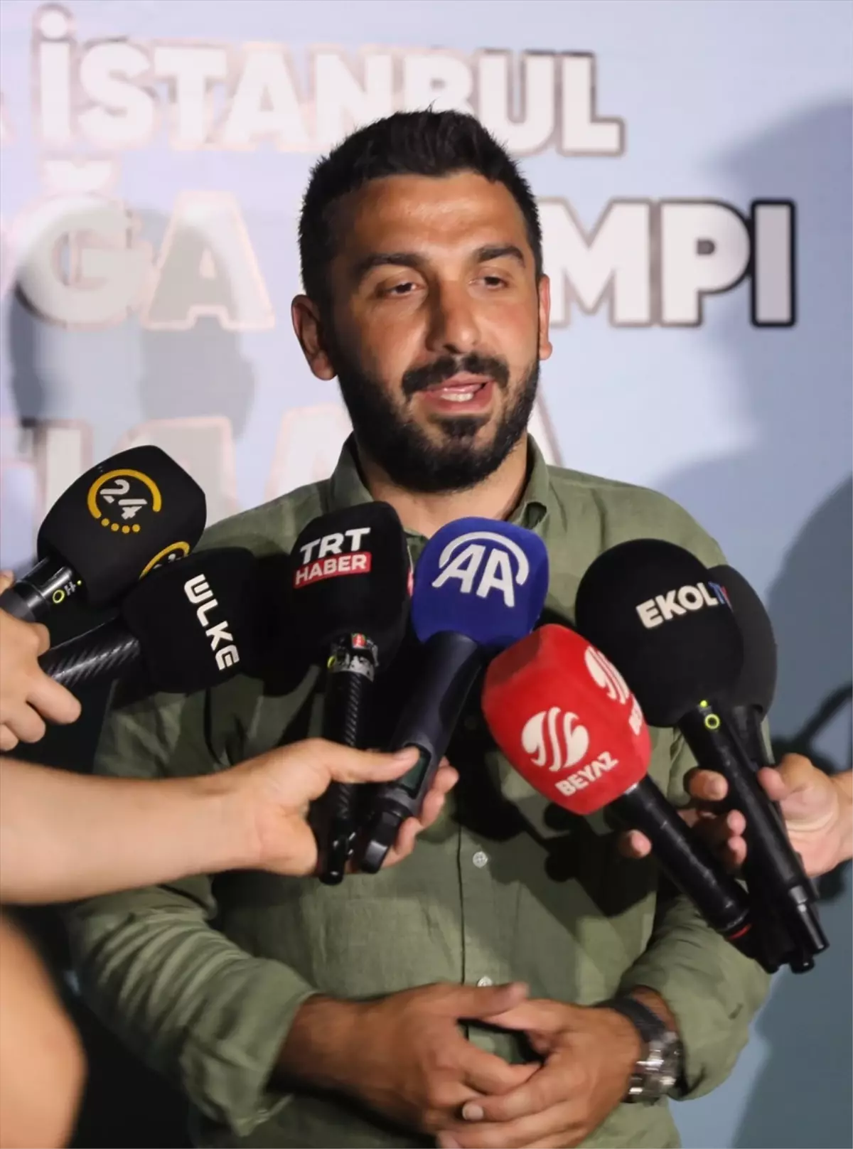 TÜGVA Gençlere Destek Oluyor