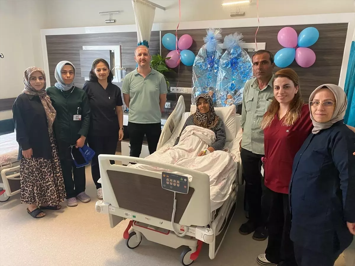 53 Yaşında İkiz Bebek Sevinci
