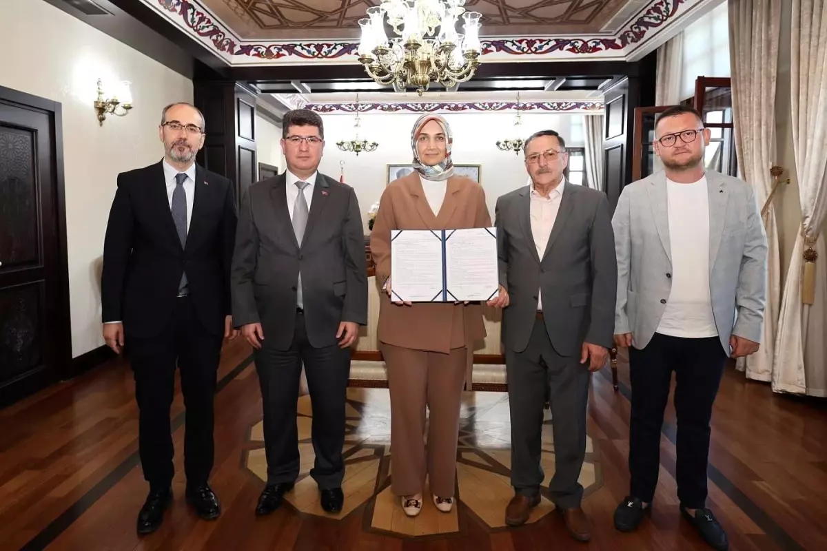 Afyonkarahisar'da Tüp Bebek Merkezi Protokolü İmzalandı