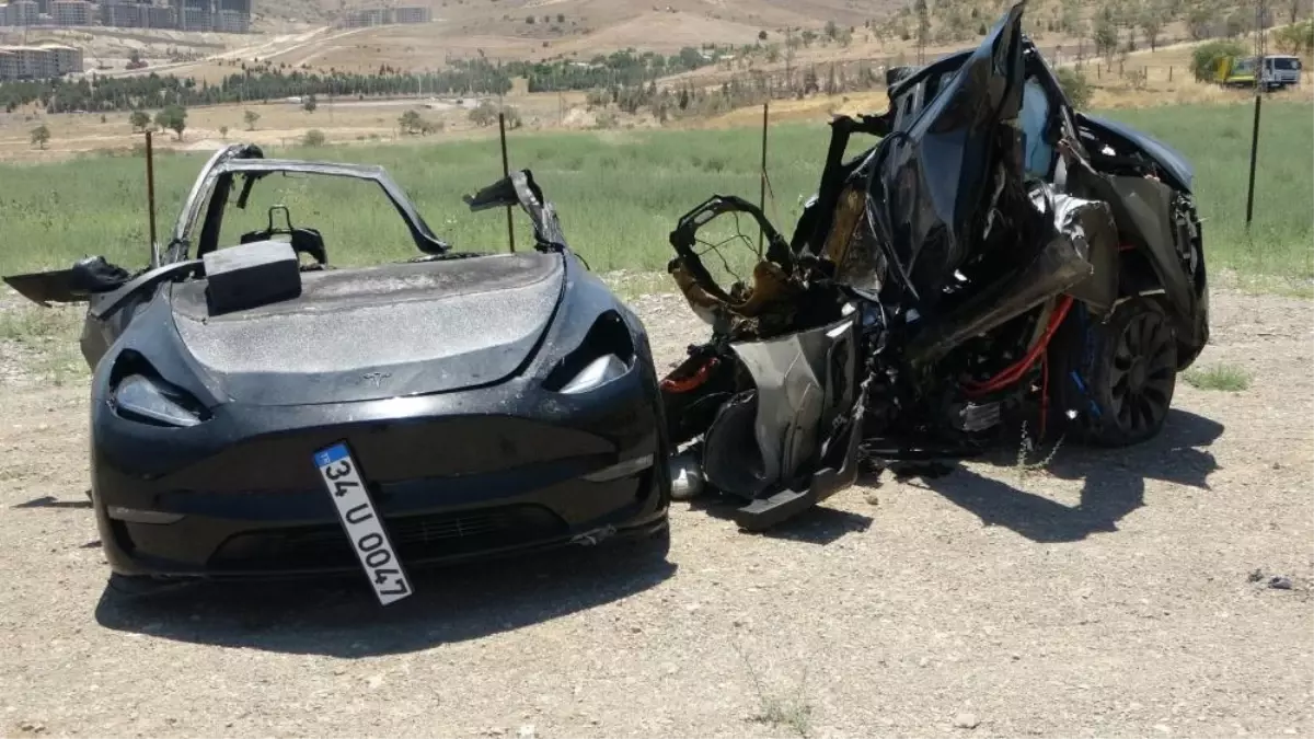 2 hemşireye mezar olan Tesla'nın son hali