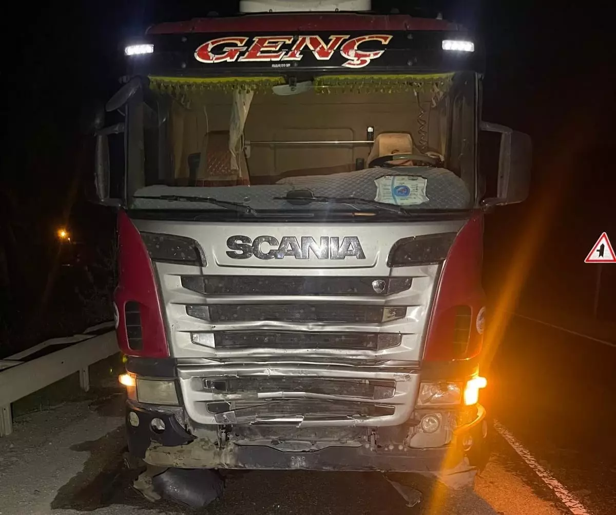 Çubuk'ta TIR-Motosiklet Kazası: 1 Ölü, 1 Yaralı