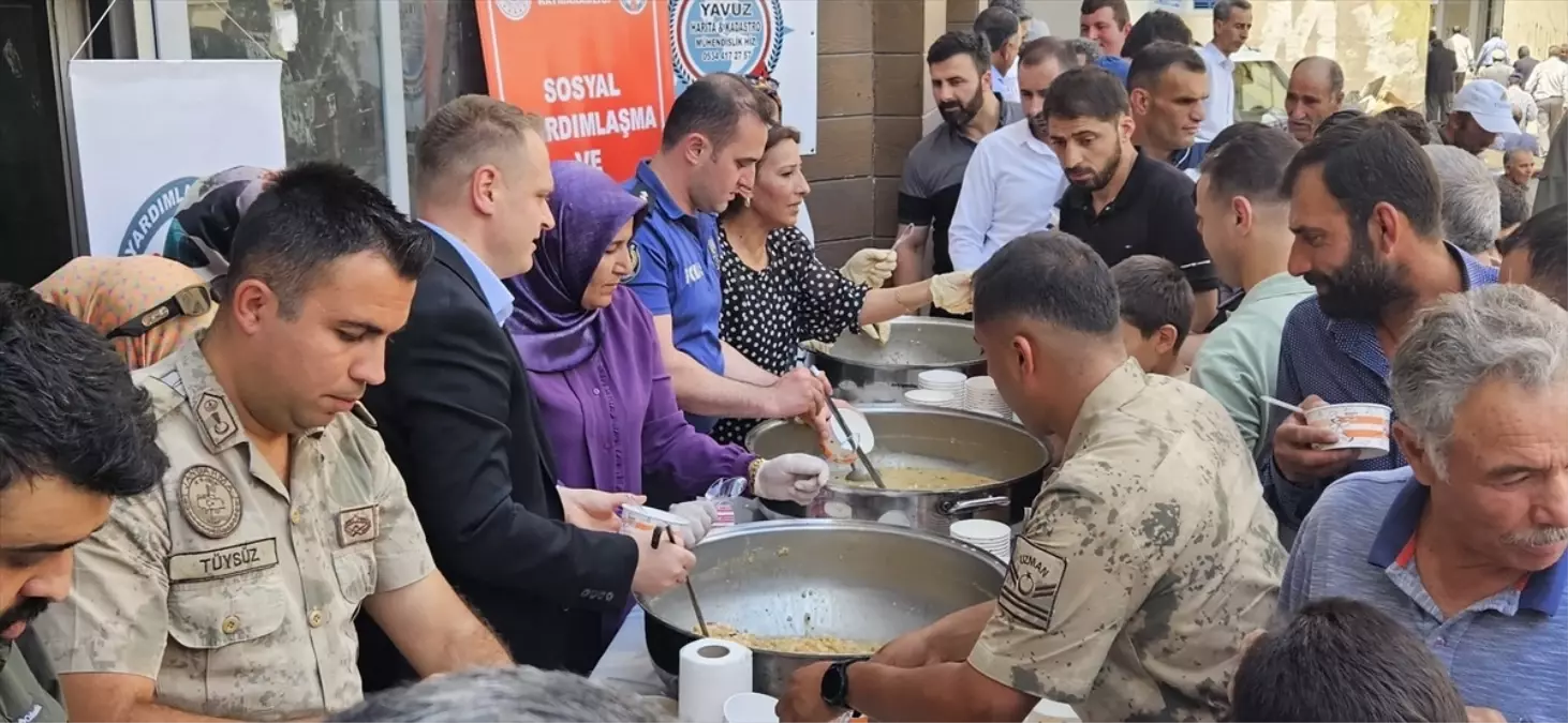 Bulanık'ta Aşure İkramı