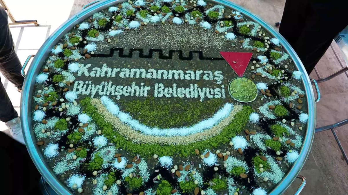 Kahramanmaraş'ta Geleneksel Aşure İkramı