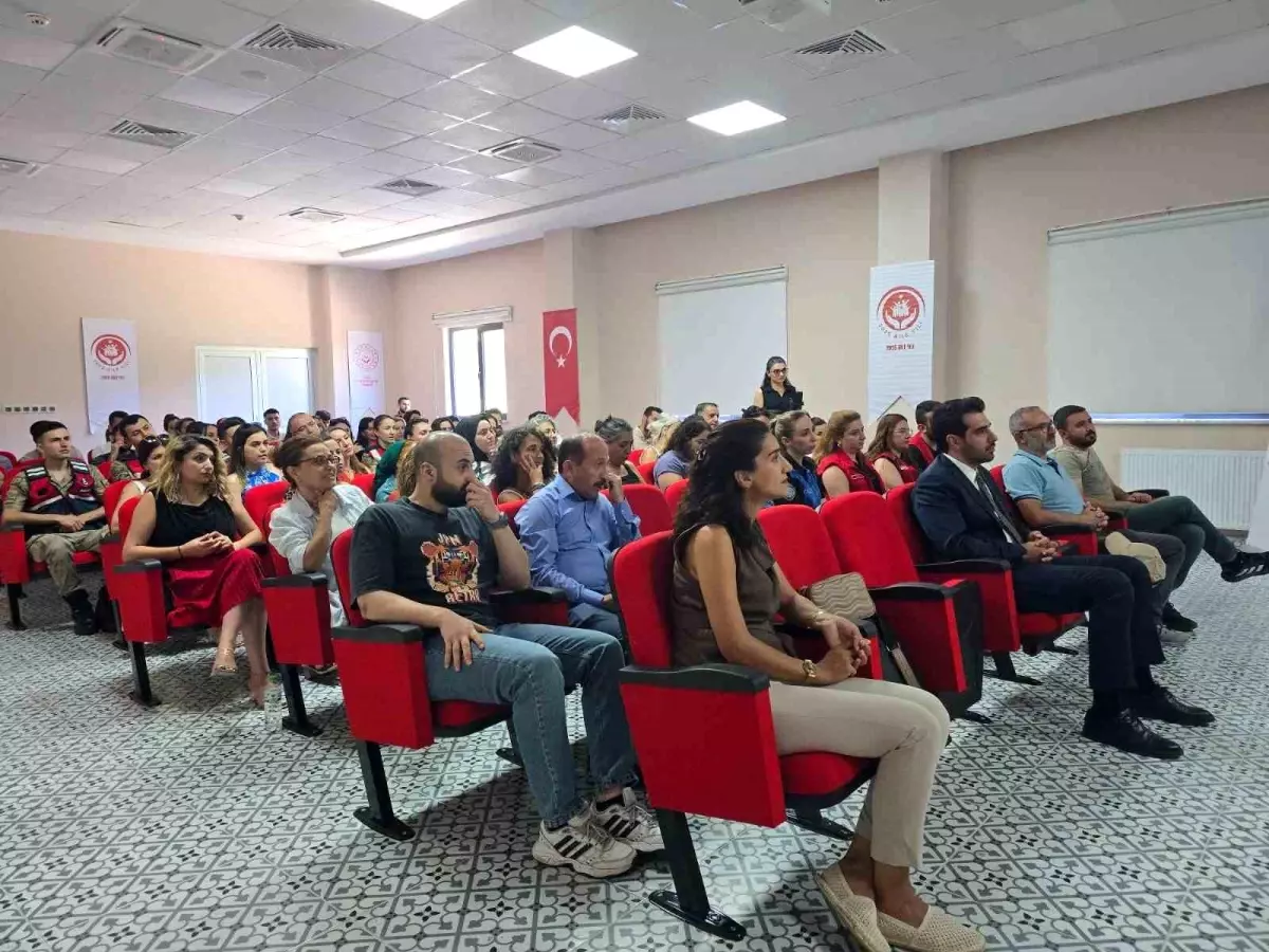 Tunceli'de Aile ve Hukuk Söyleşisi