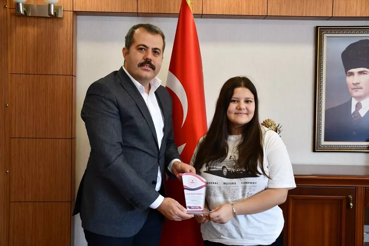 Vezirköprü'den LGS'de Tam Puan Alan Öğrenci
