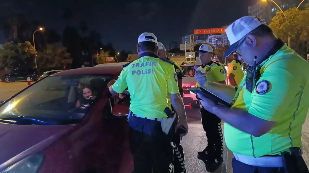 Adana'da Trafik Denetimi: 98 Sürücüye 596 Bin TL Ceza