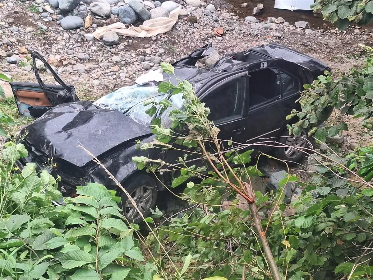 Rize'de Trafik Kazası: 1 Ölü, 8 Yaralı