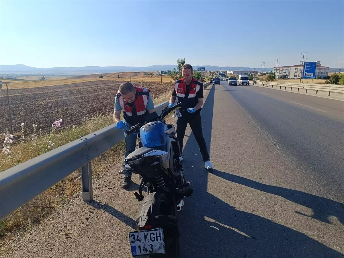 Motosiklet Kazası: 1 Ölü, 1 Yaralı