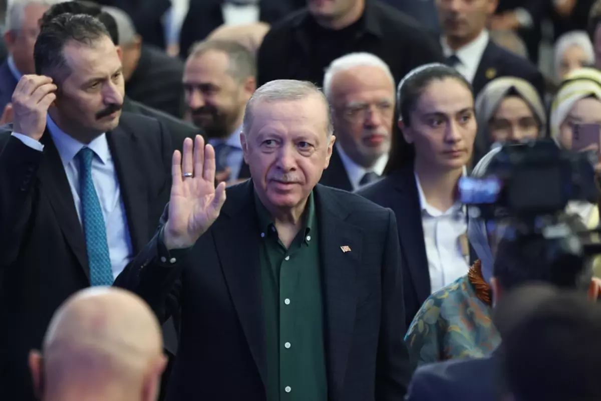 AK Parti'nin yeni şarkısı ilk kez çalındı