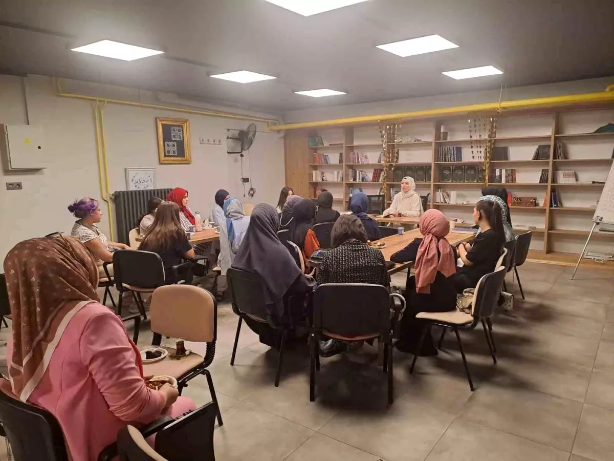 Gençlerle Yaz Neşesi Sohbetleri Başladı