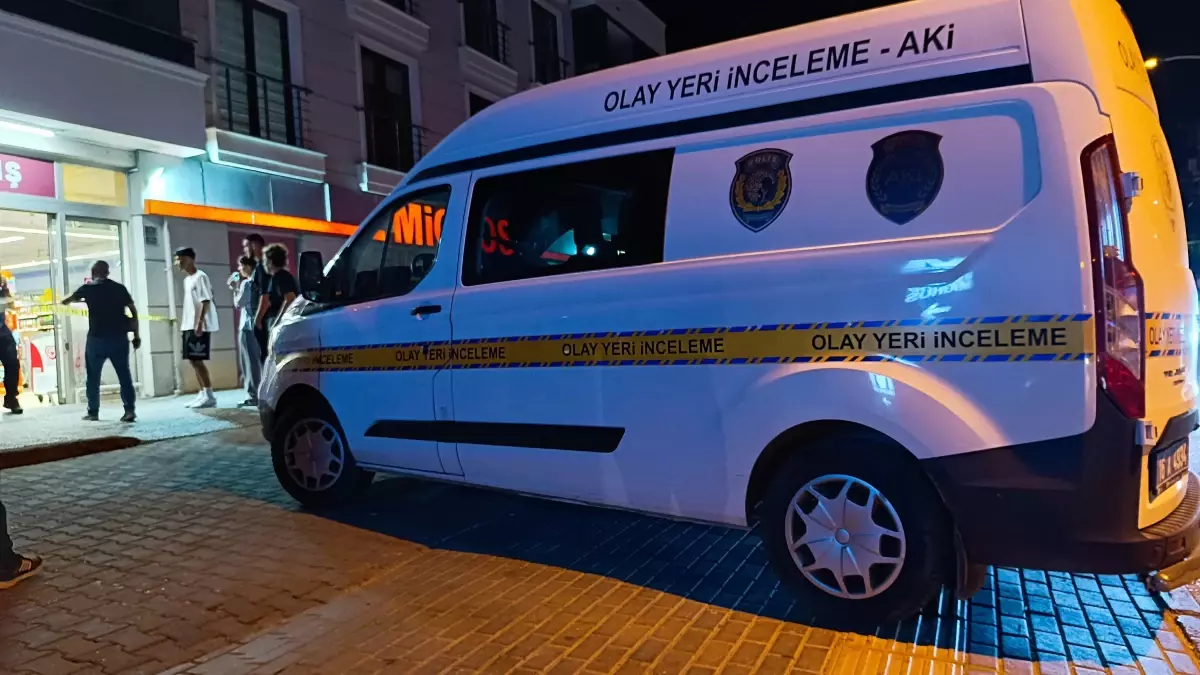 Bursa'da Market Kavgası: 2 Yaralı
