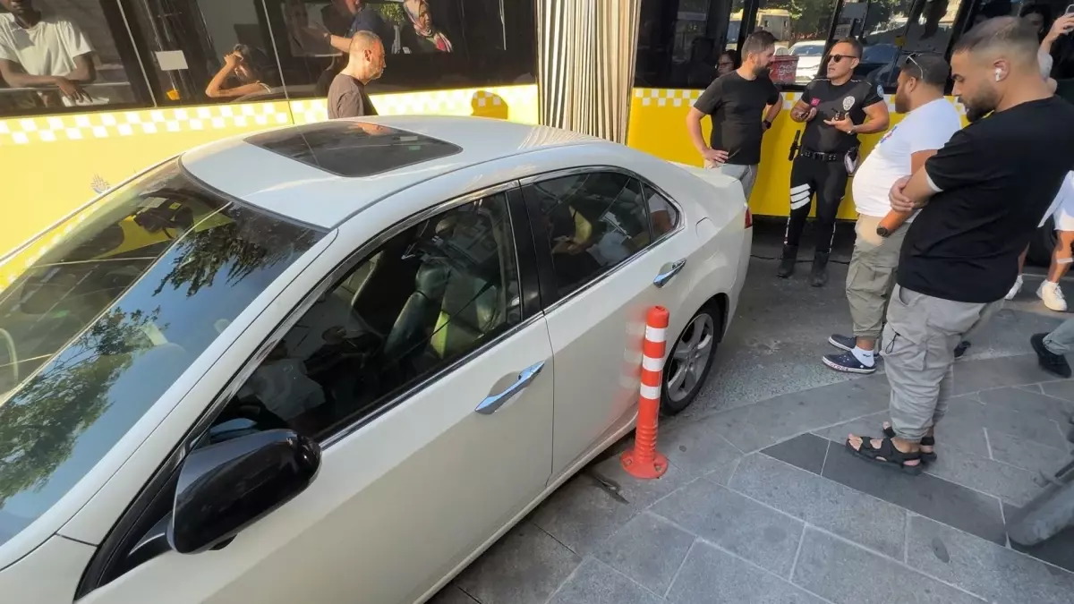 Avcılar'da Trafik Kilitlendi