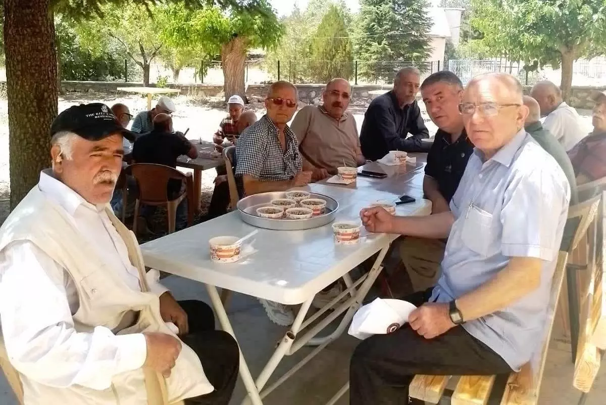 Bayındır Köyü'nde Aşure Etkinliği Düzenlendi