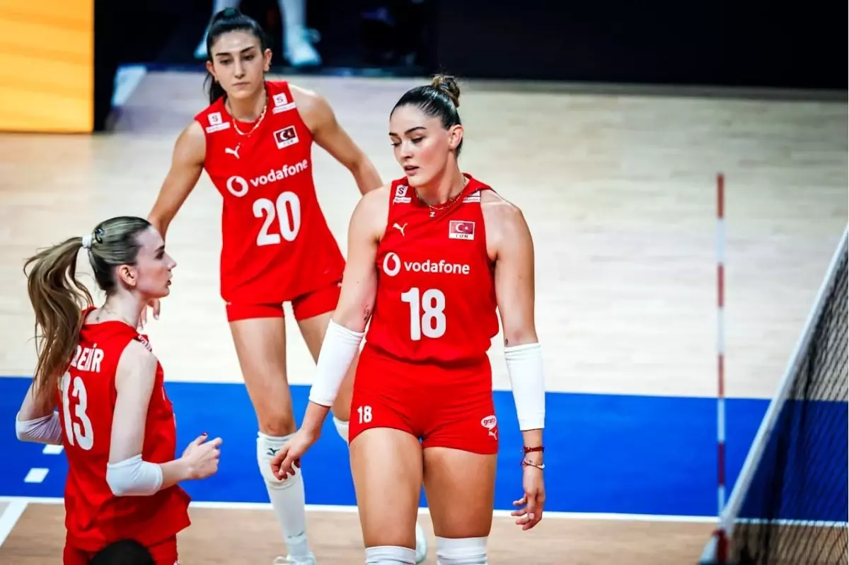 A Milli Kadın Voleybol Takımı Sırbistan'a Yenildi