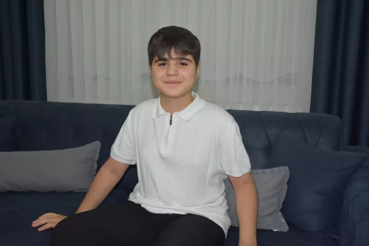 500 Tam Puan Alan Öğrenci: Kitap Arkadaşım!