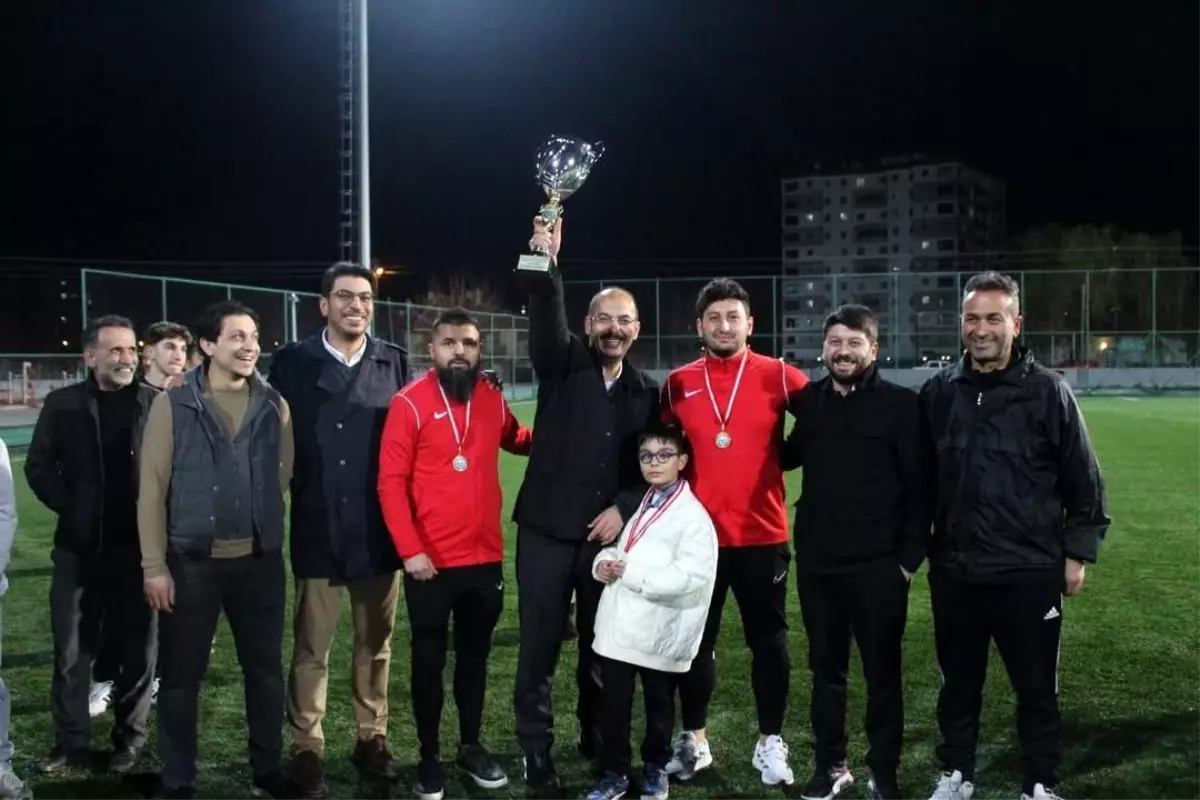 Kocasinan Şimşekspor Başkan Vekili Latif Başkal Görevinden Ayrıldı